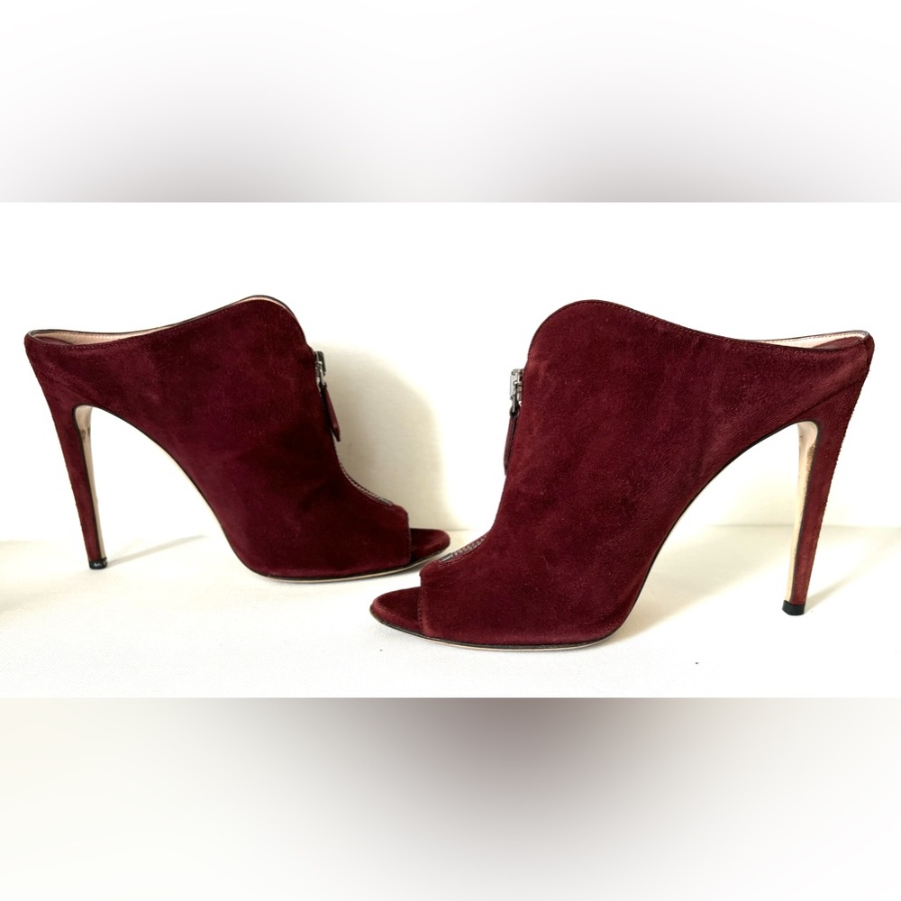 Miu Miu | Suede | Burgundy Peep Toe Heel | Size: 8 (38) - Picture 2 of 9